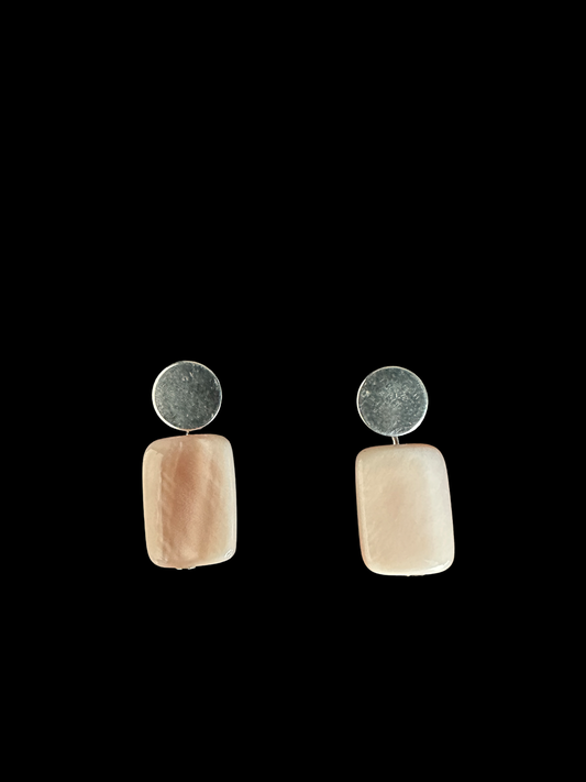 The Pink Mother of Pearl Earrings Single